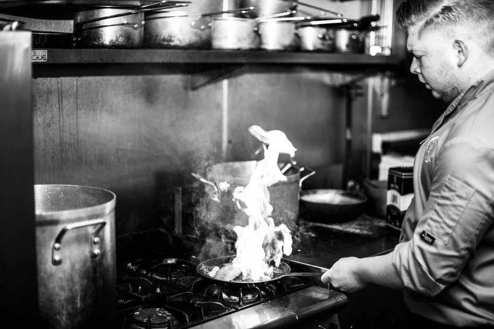 OLDINNCHEFCOOKINGSHOTS_7