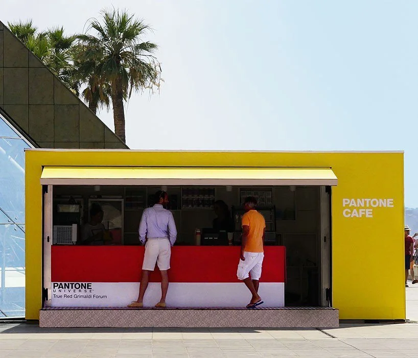 pantone-cafe.com